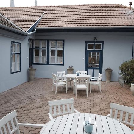 Ister Guesthouse Esztergom Exterior foto